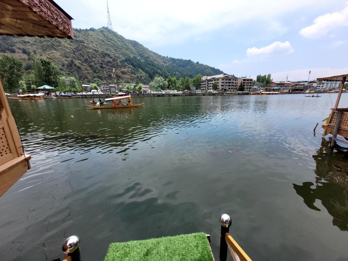 Tashkand Houseboat Srinagar  Luaran gambar