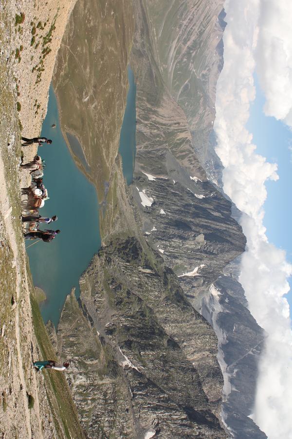Tashkand Houseboat Srinagar  Luaran gambar
